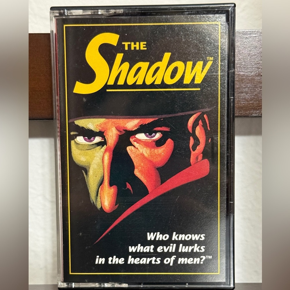 THE SHADOW 5 Cassettes of 10 Original Radio Broadcasts Collection. - Picture 2 of 3